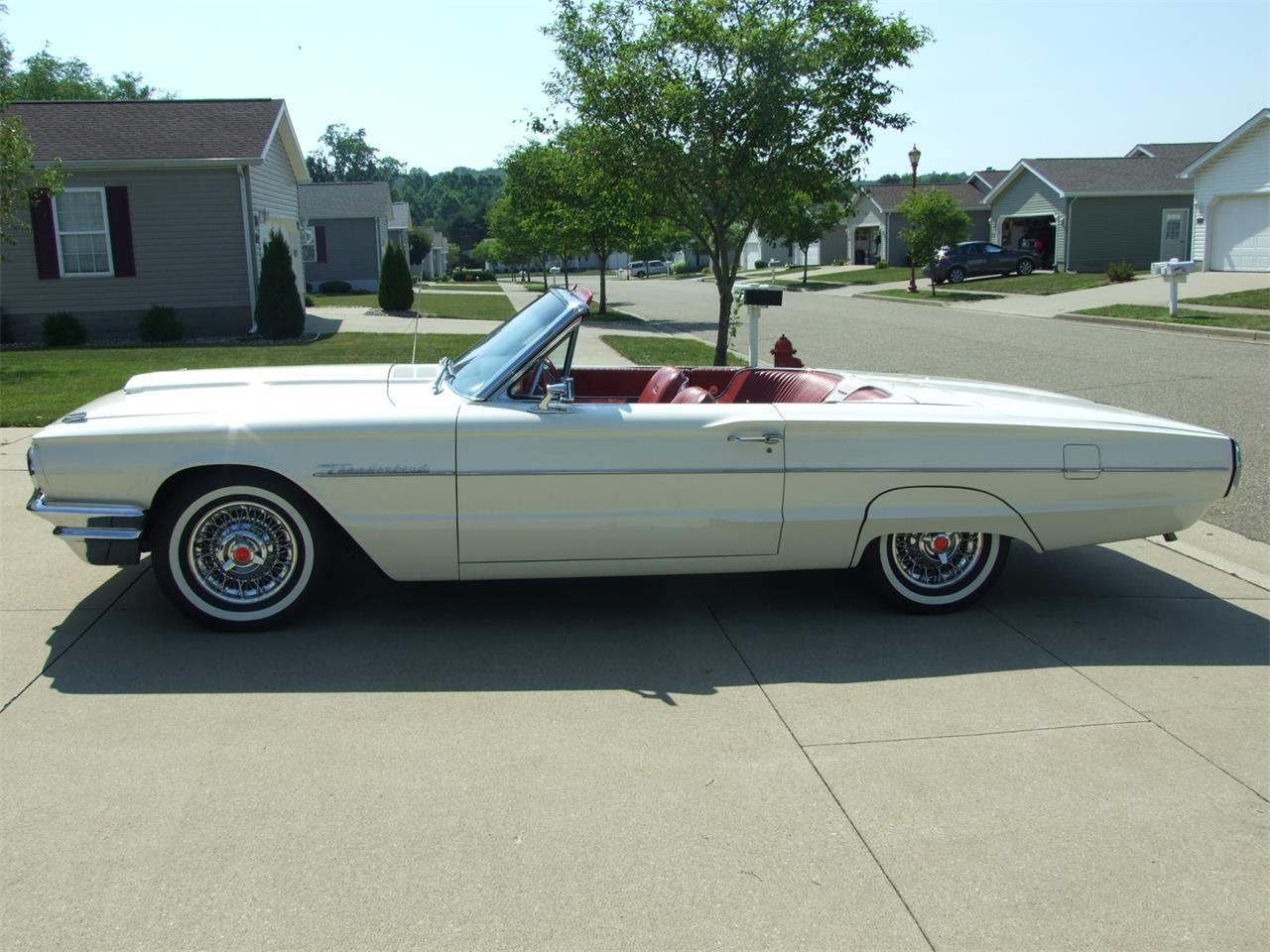 1964 Ford Thunderbird