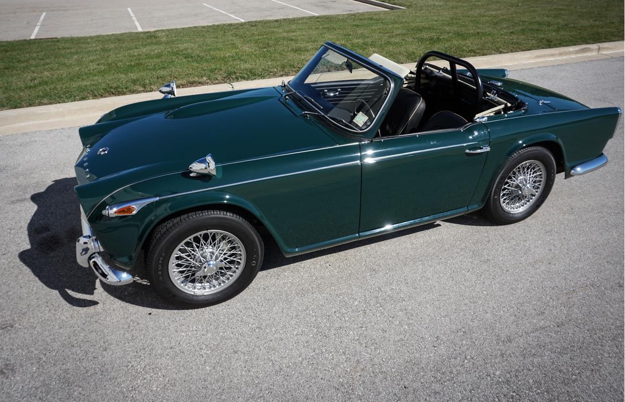 Triumph TR4