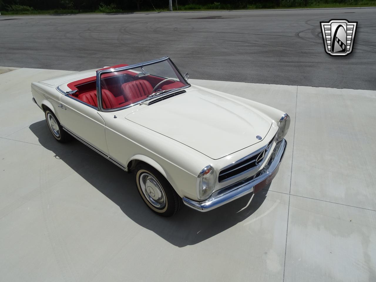Mercedes-Benz 230SL