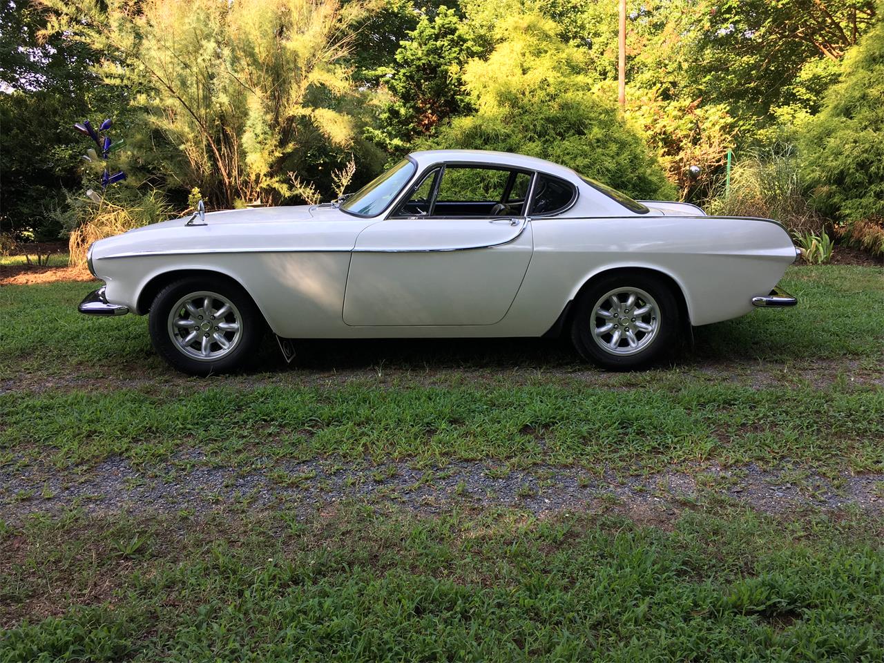 Volvo P1800S