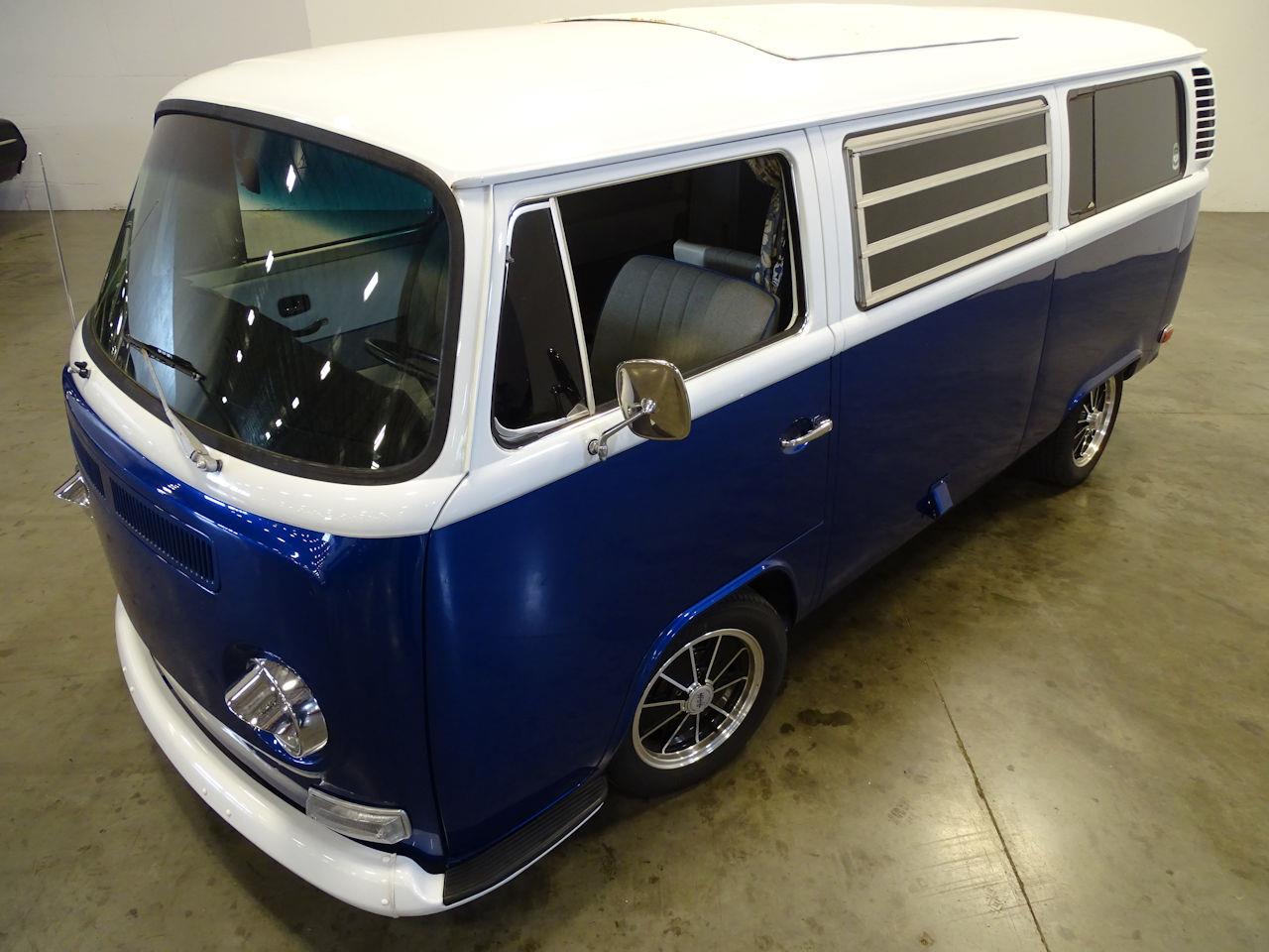 Volkswagen Bus