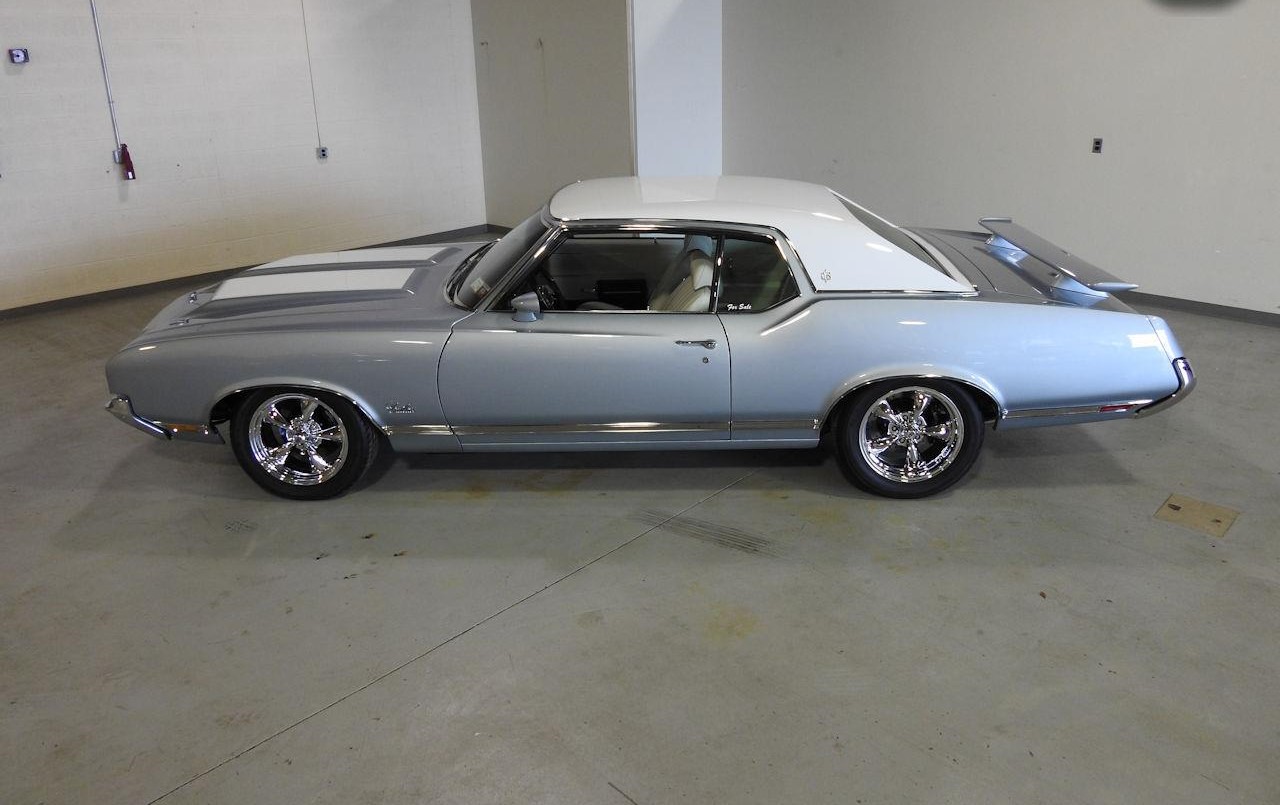 Oldsmobile Cutlass