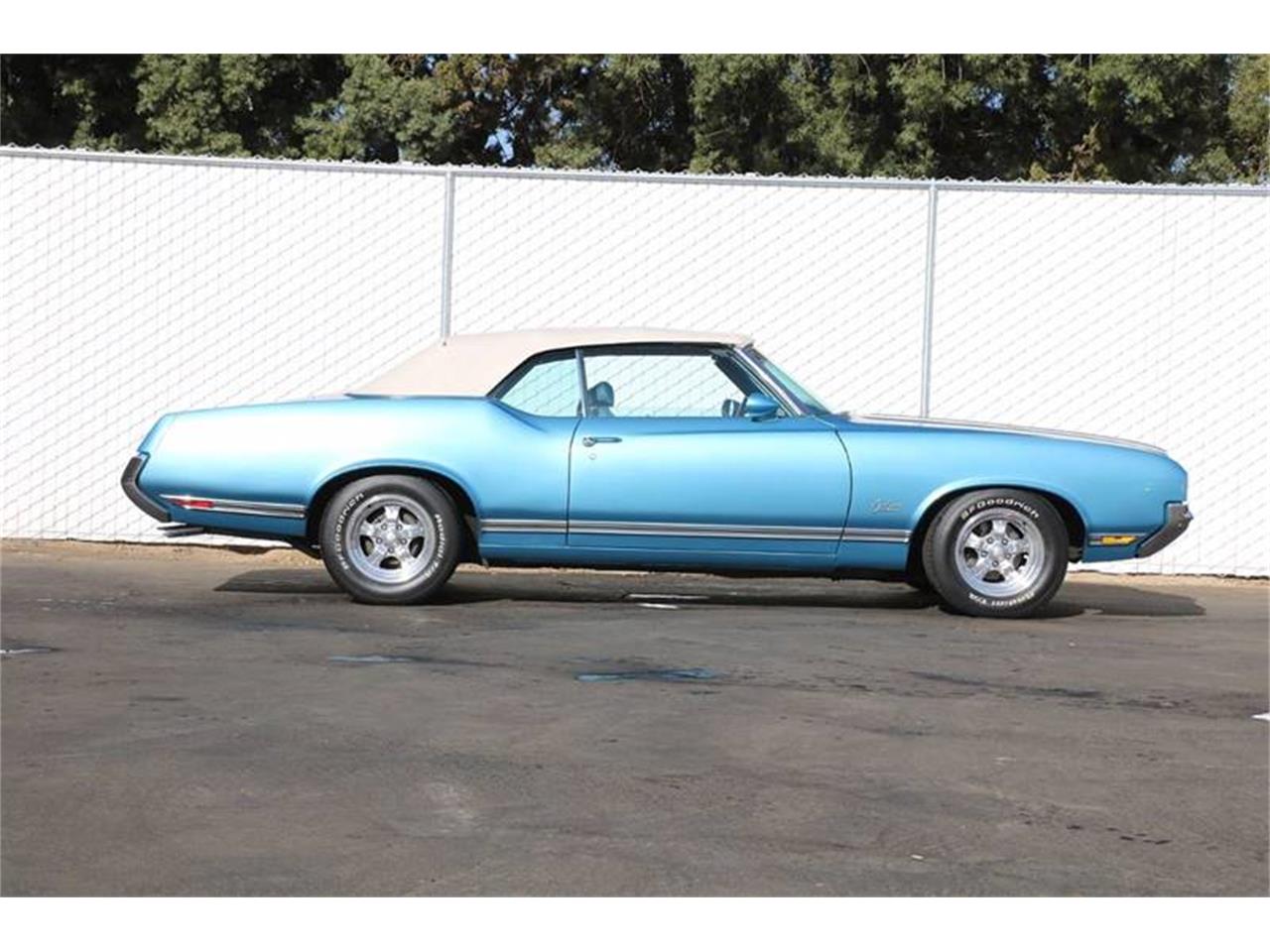 Oldsmobile Cutlass Supreme