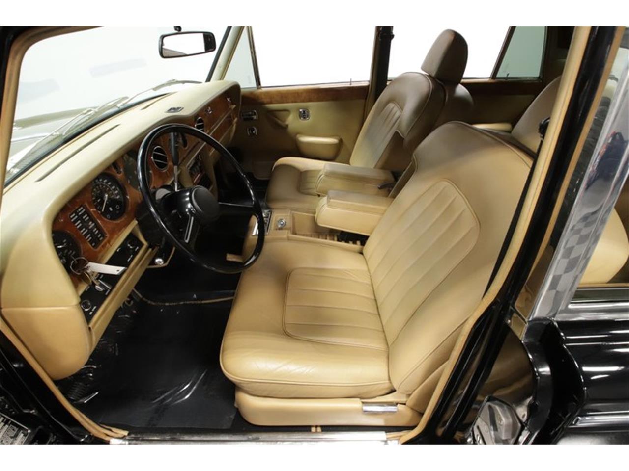 Rolls-Royce Silver Shadow