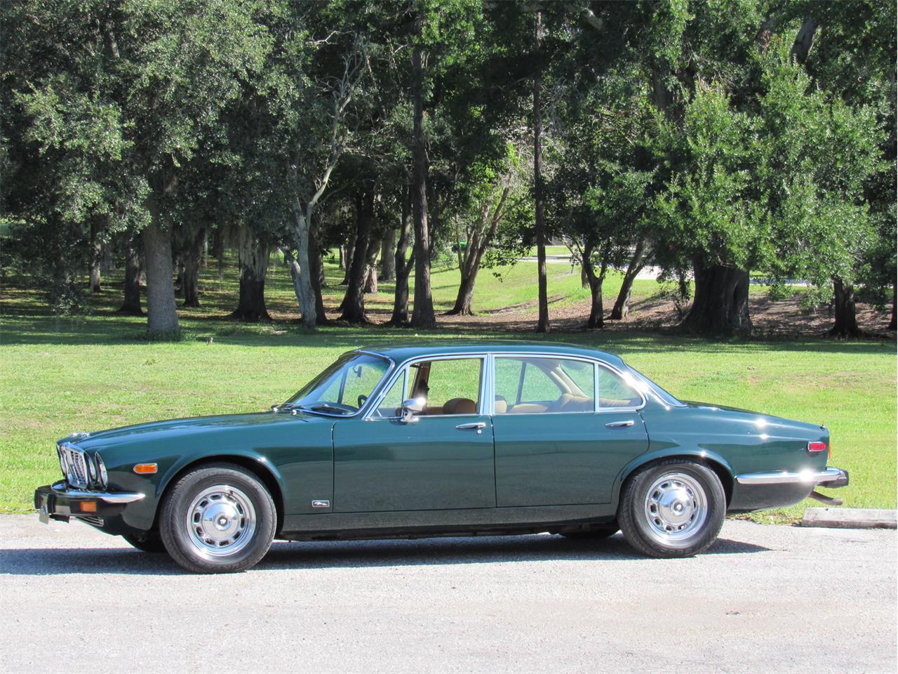 Jaguar XJ12