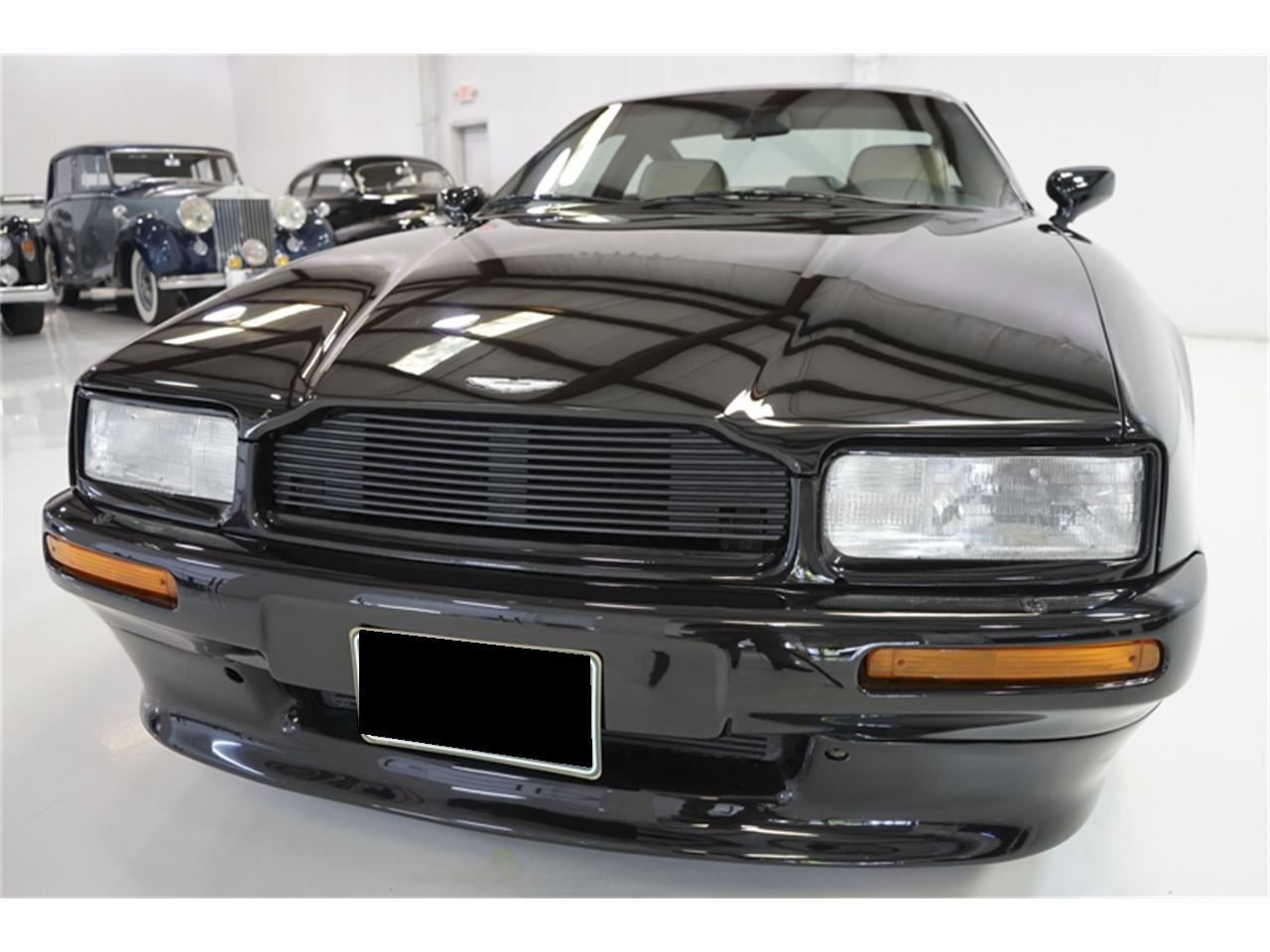 Aston Martin Virage