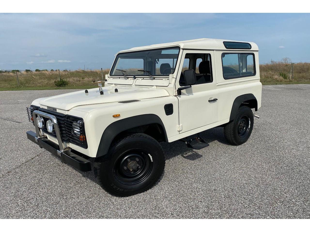 Land Rover Defender