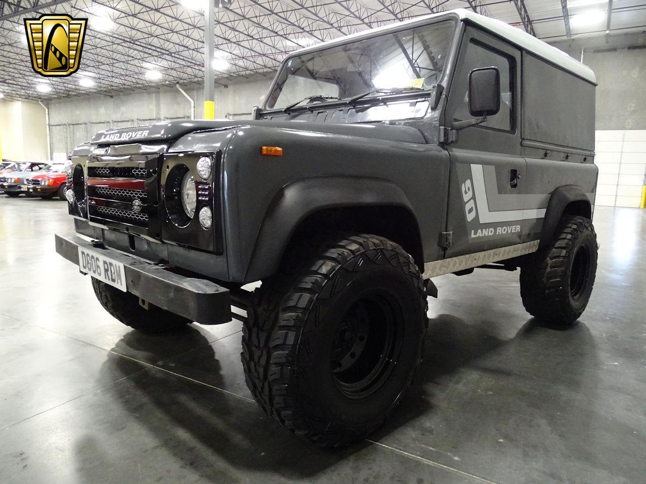Land Rover Defender