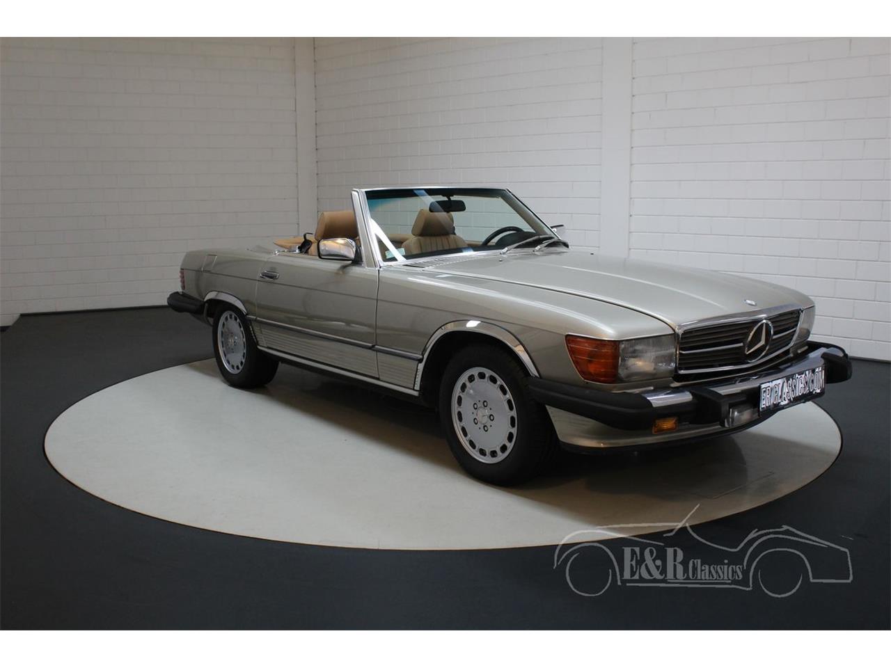 Mercedes-Benz 560SL