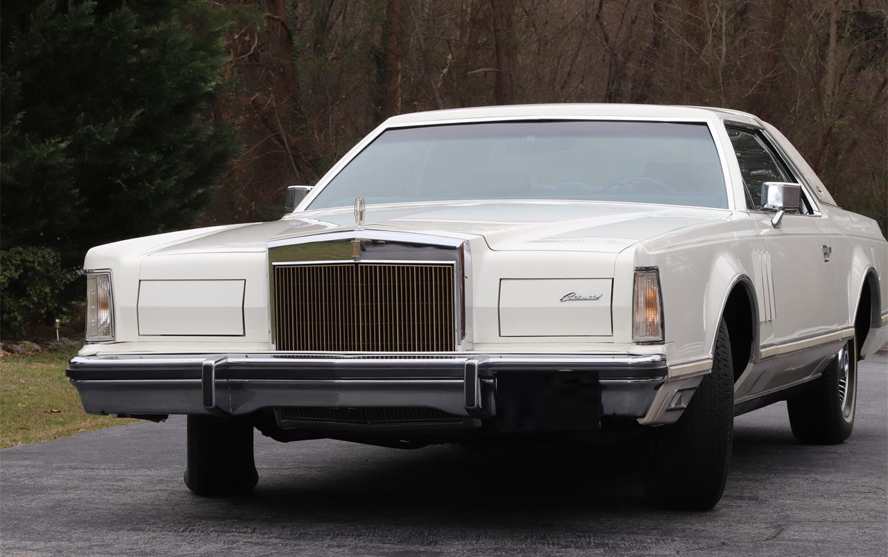 Lincoln Continental Mark V