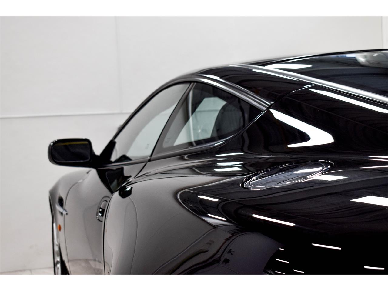 Aston Martin Vanquish