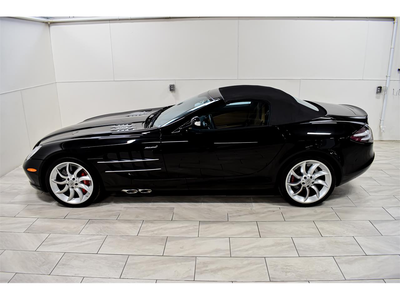 Mercedes-Benz SLR McLaren