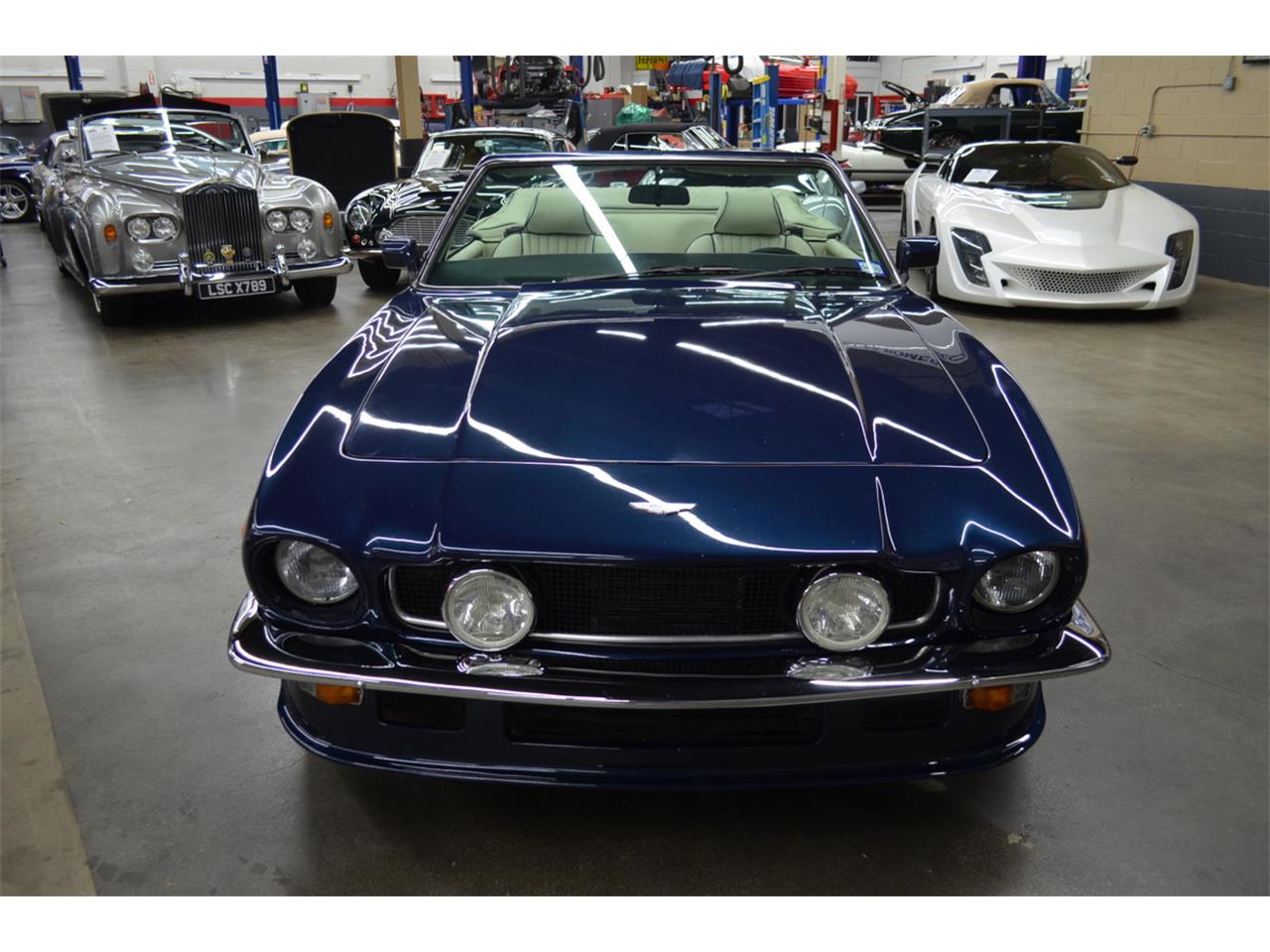 Aston Martin Volante