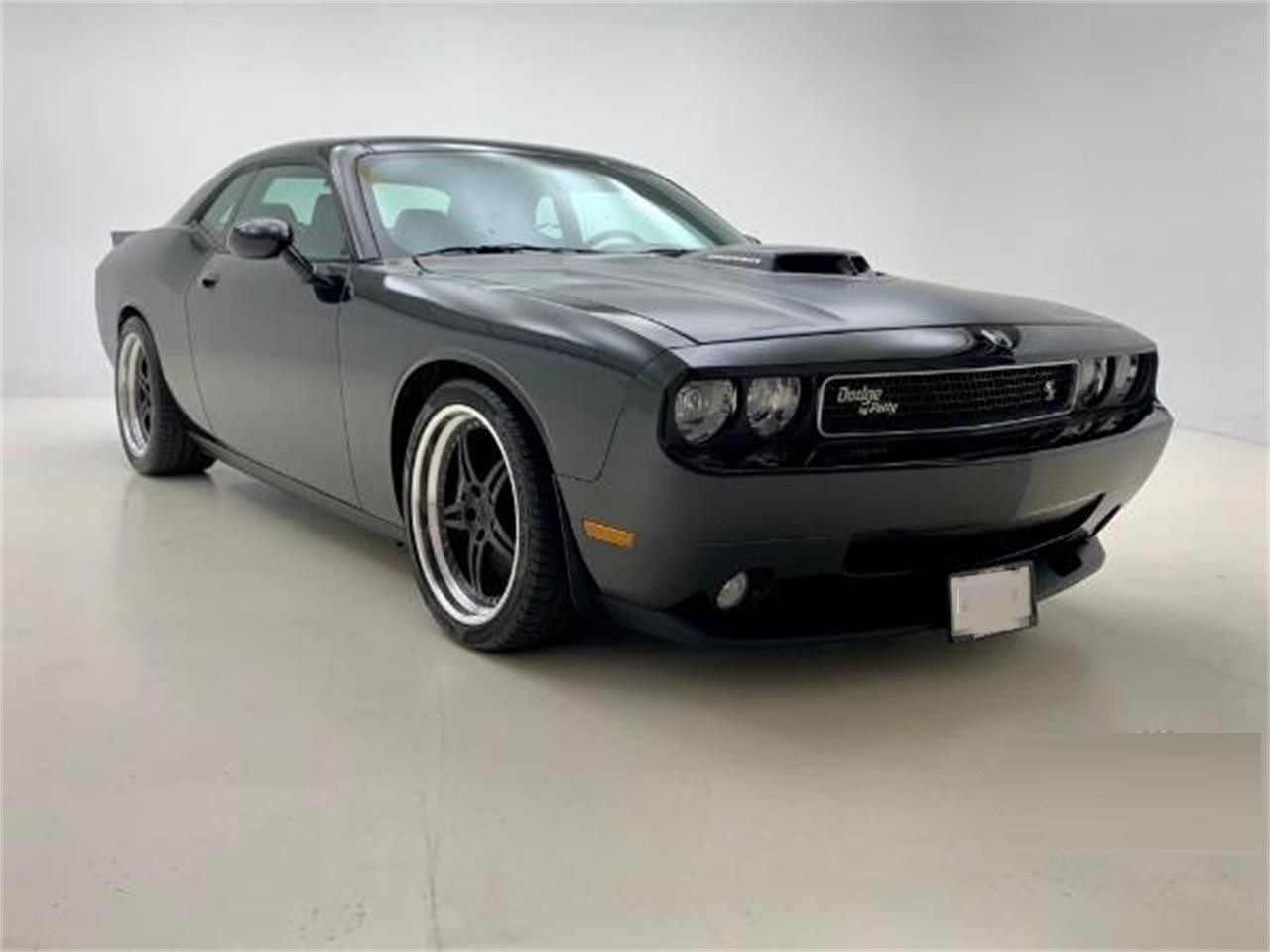Dodge Challenger R T