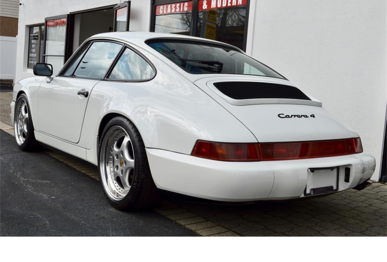 Porsche 911 Carrera 4