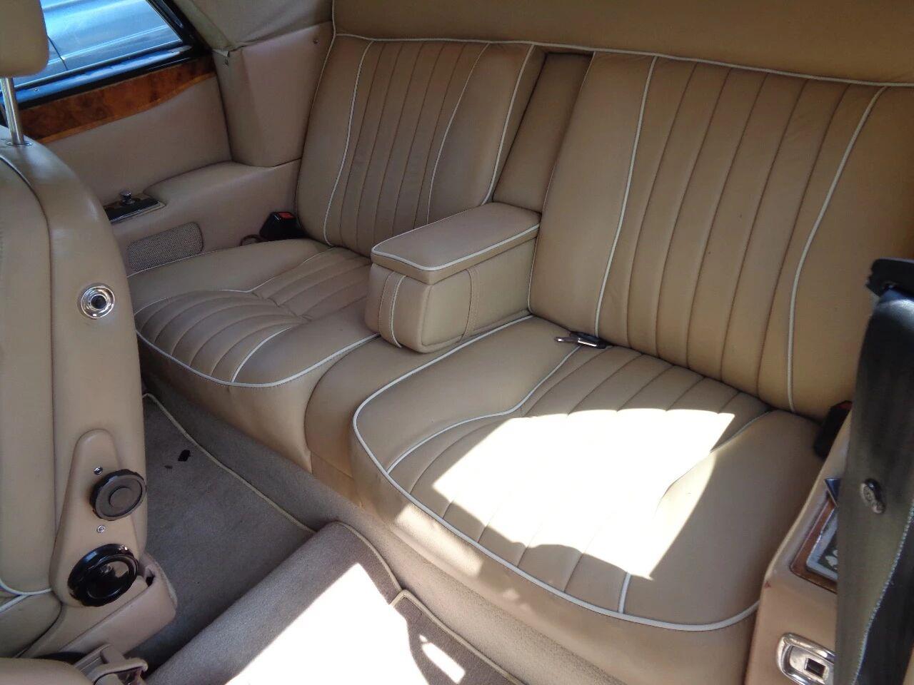 Rolls-Royce Corniche