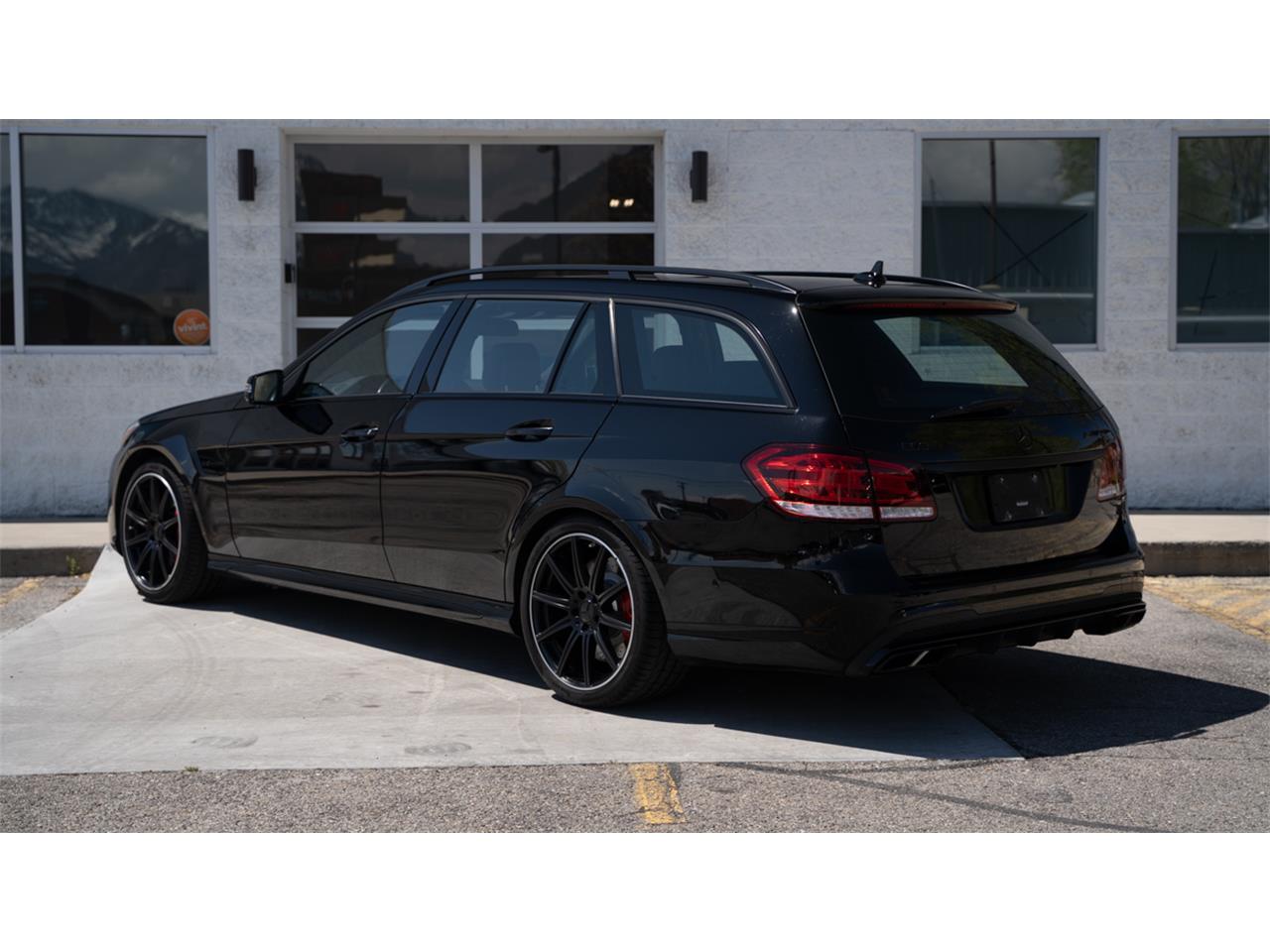 Mercedes-Benz E63-S AMG