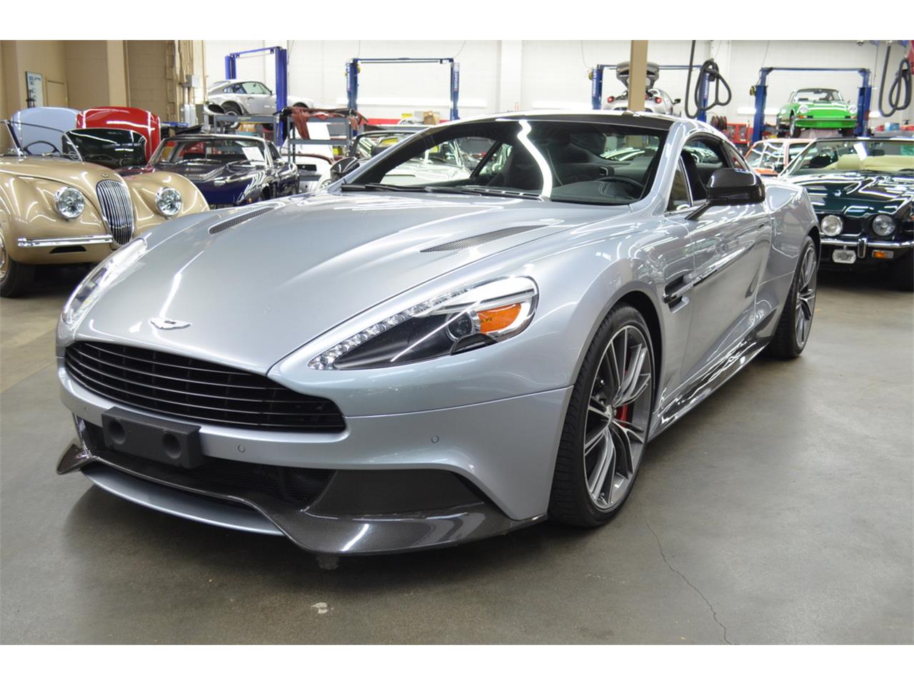 Aston Martin Vanquish