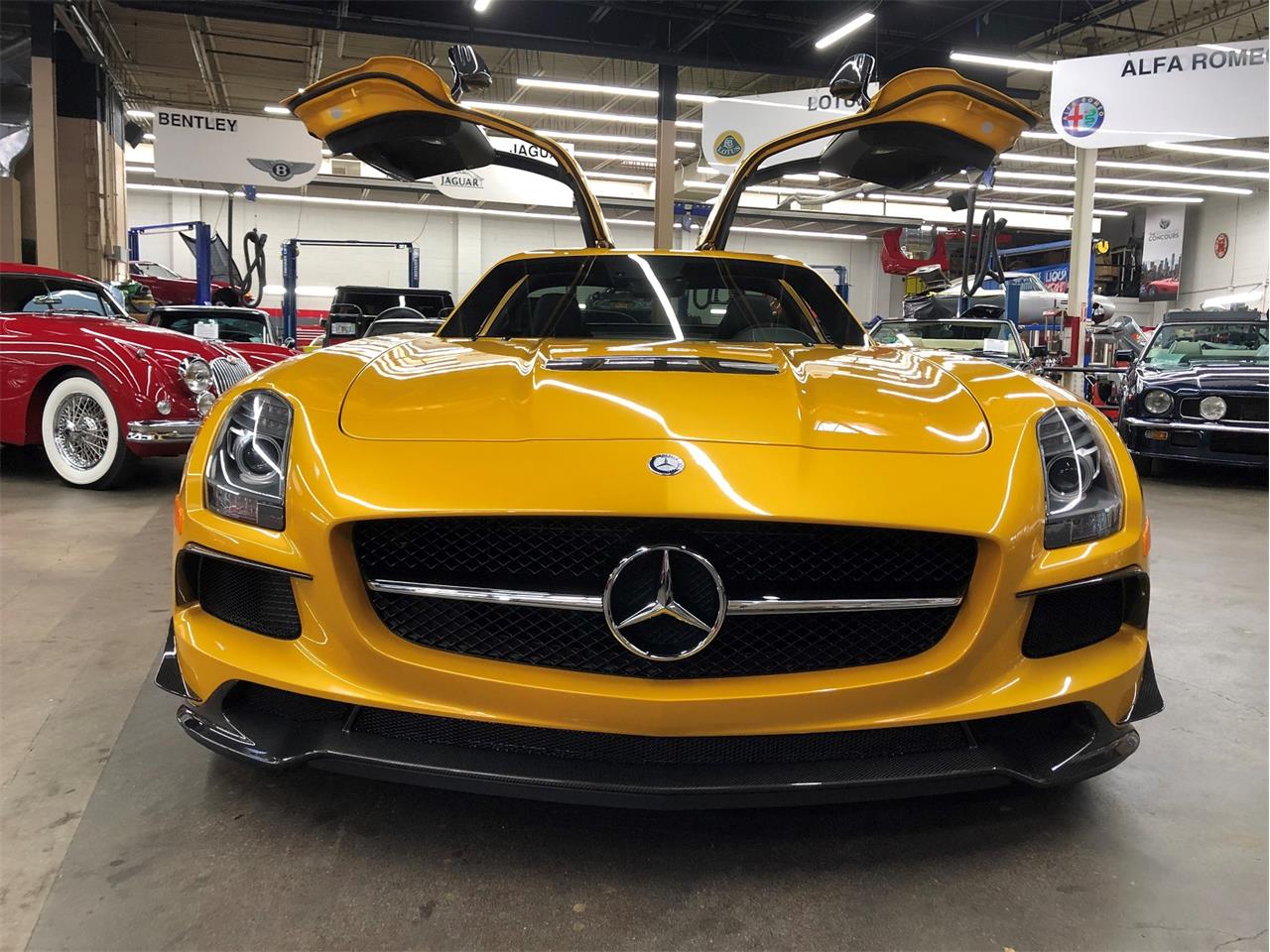 Mercedes-Benz SLS AMG