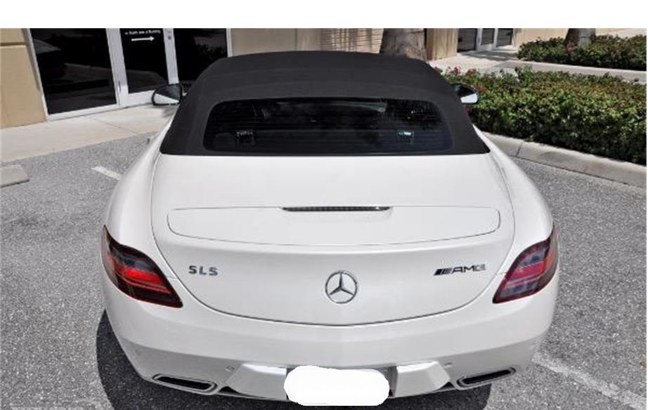 Mercedes-Benz SLS AMG