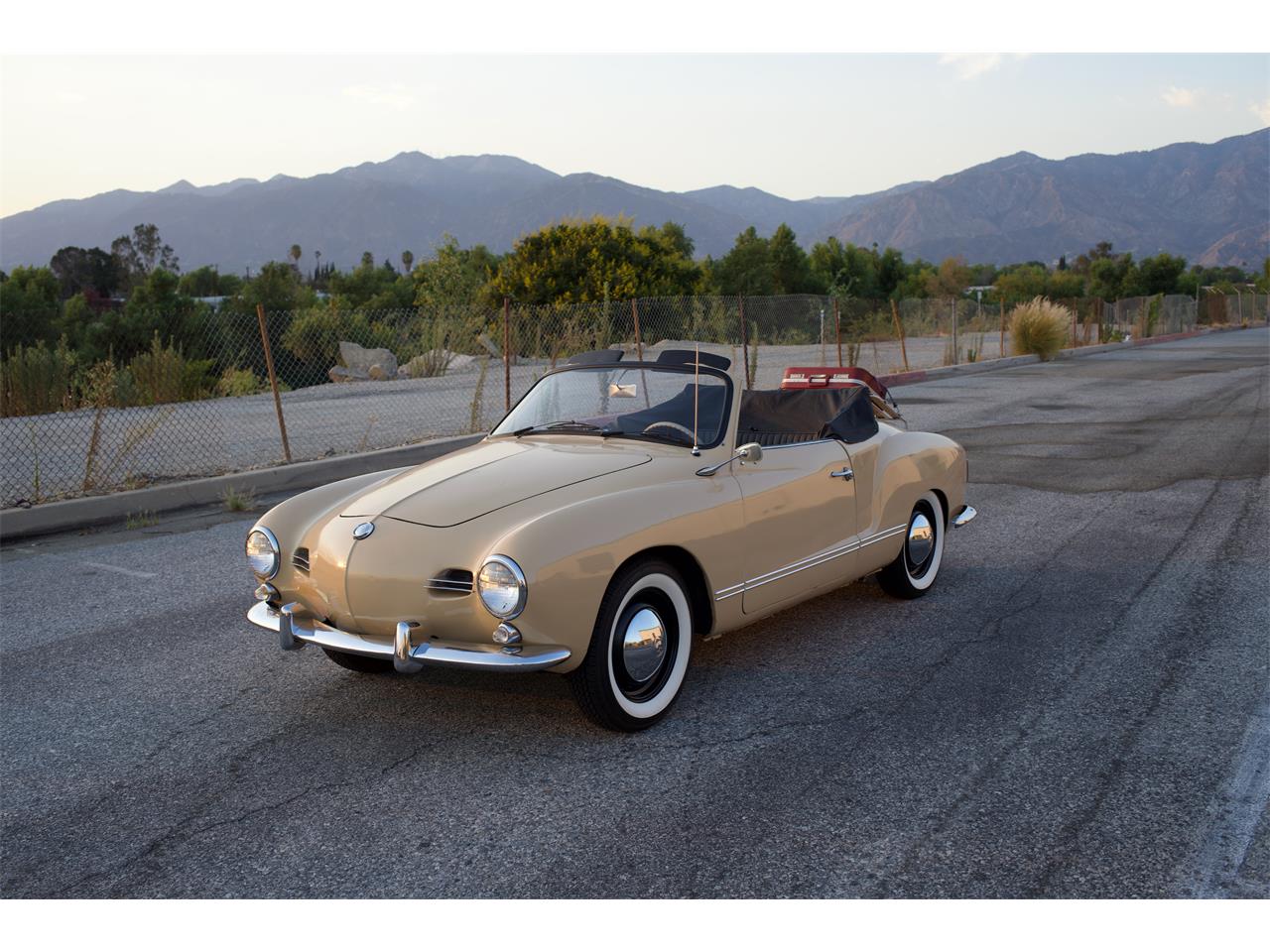 Volkswagen Karmann Ghia