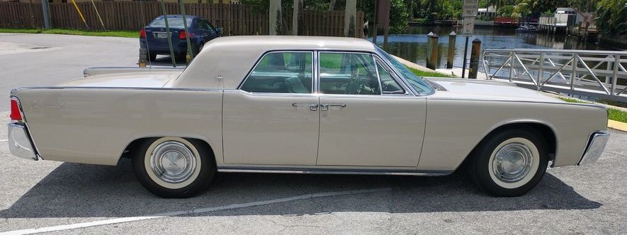Lincoln Continental