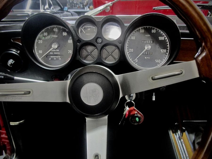 Alfa Romeo GTV 2000 BERTONE