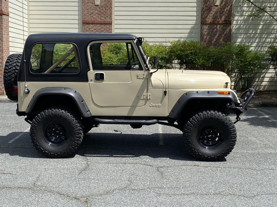 Jeep CJ7