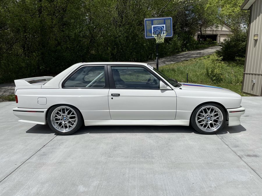 BMW M3 E30