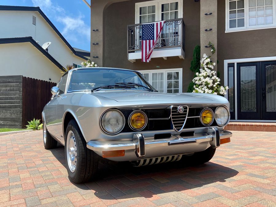 Alfa Romeo GTV 1750 2dr Coup