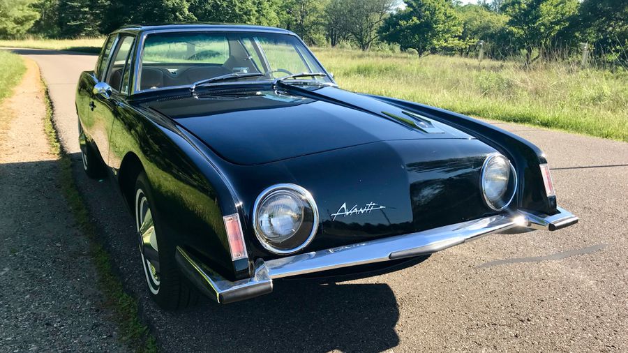 1963 Studebaker Avanti R2
