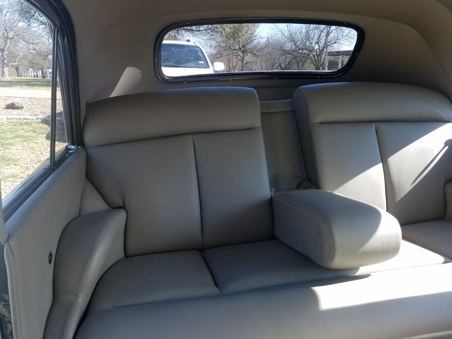 Lincoln Continental Coupe