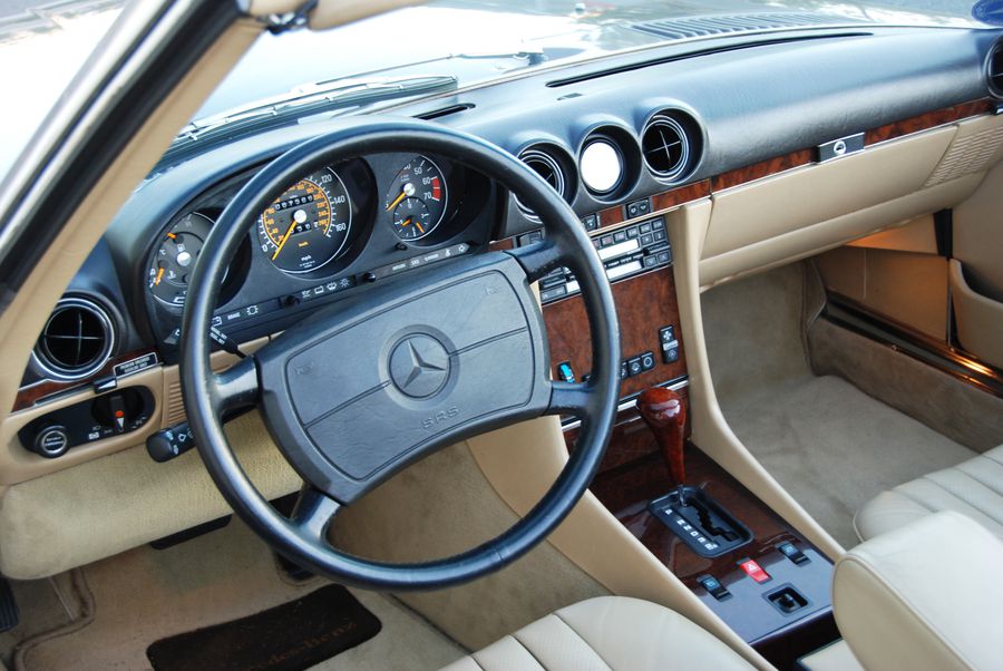 Mercedes-Benz 560SL Convertible
