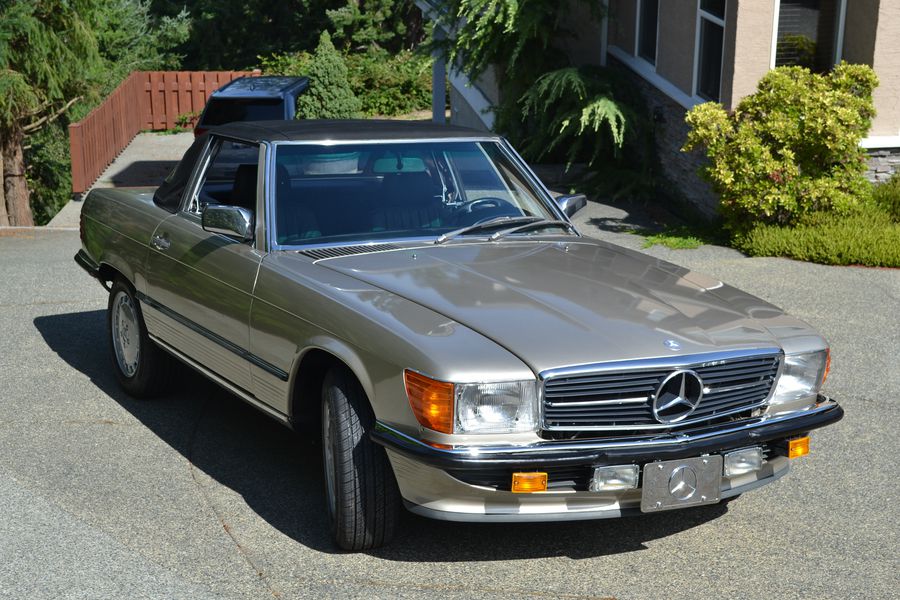 Mercedes-Benz 560SL Convertible