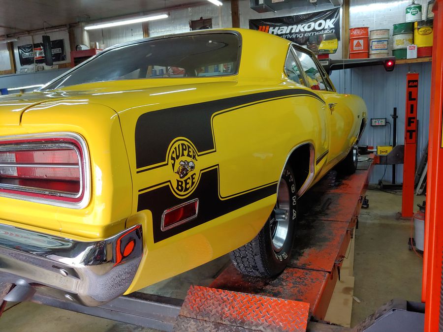 Dodge Super Bee 383 4 Speed