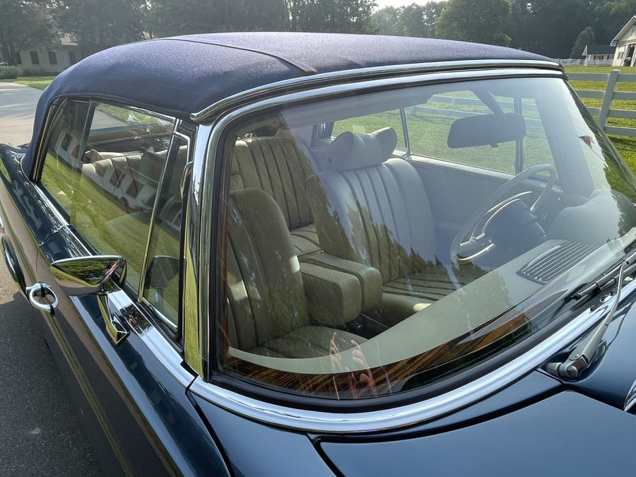 Mercedes-Benz 280SE 3.5L Convertible