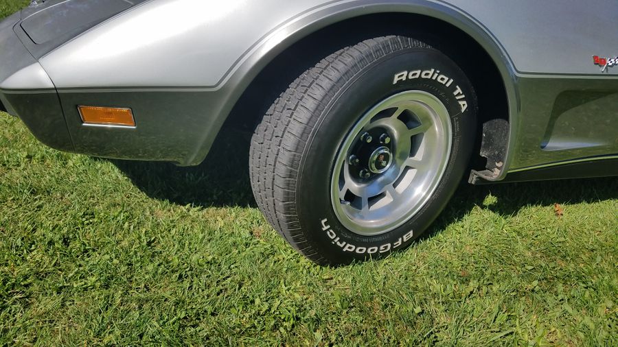 1978 Chevrolet Corvette Silver Anniversary Edition