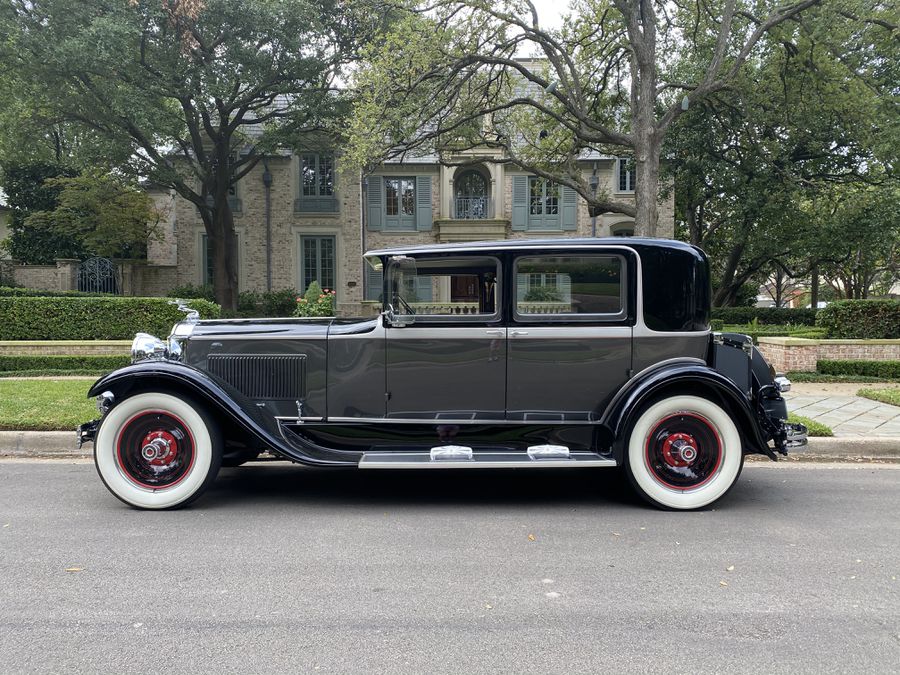 Packard 733 Club Sedan