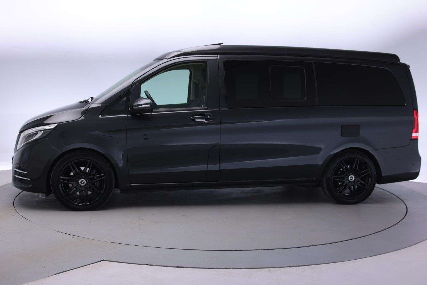 Mercedes-Benz  V-Klasse V300d Marco Polo AMG 4matic 259pk Edition