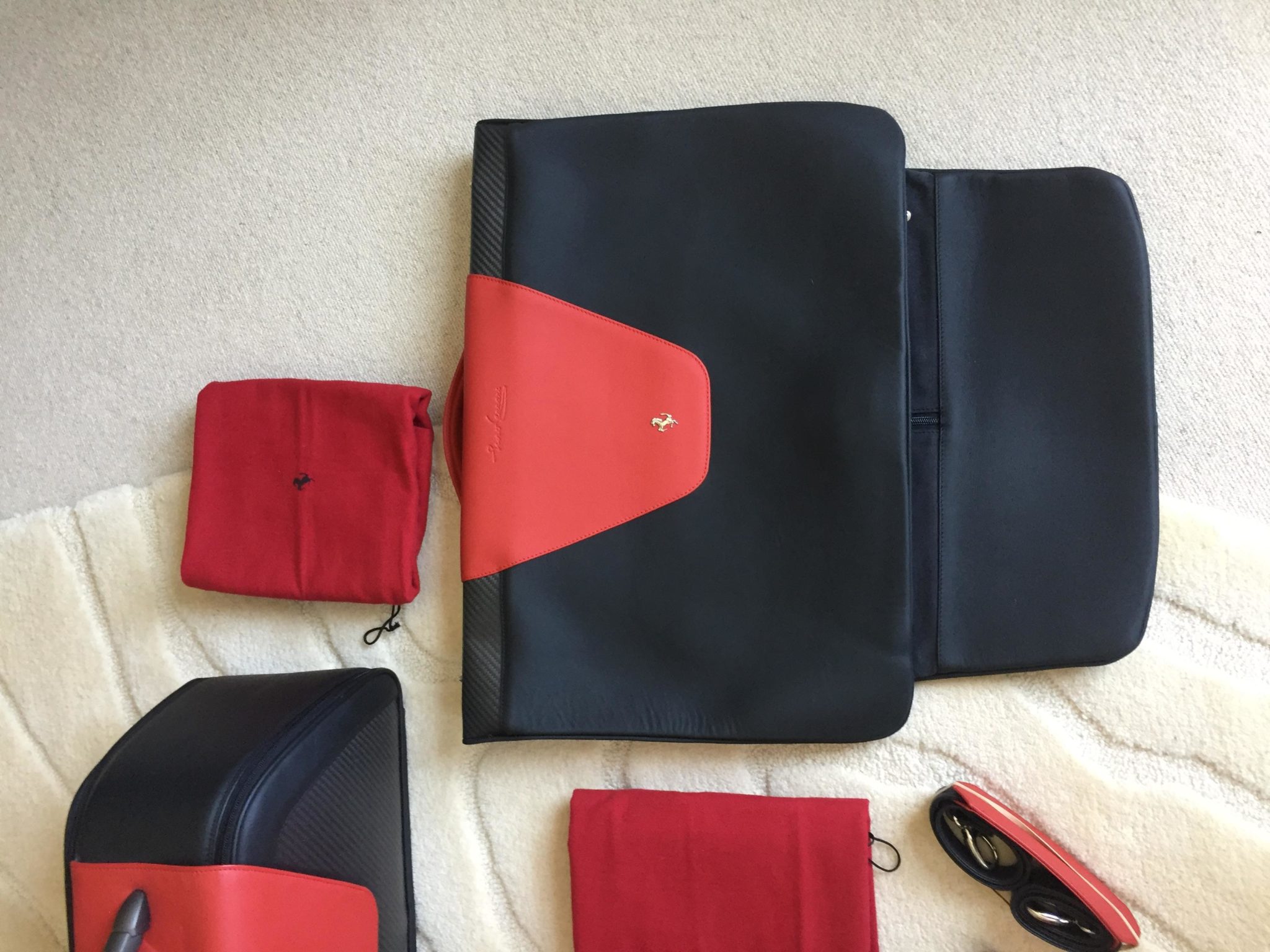 Ferrari Enzo Luggage, Tool Kit & Additional Accessories