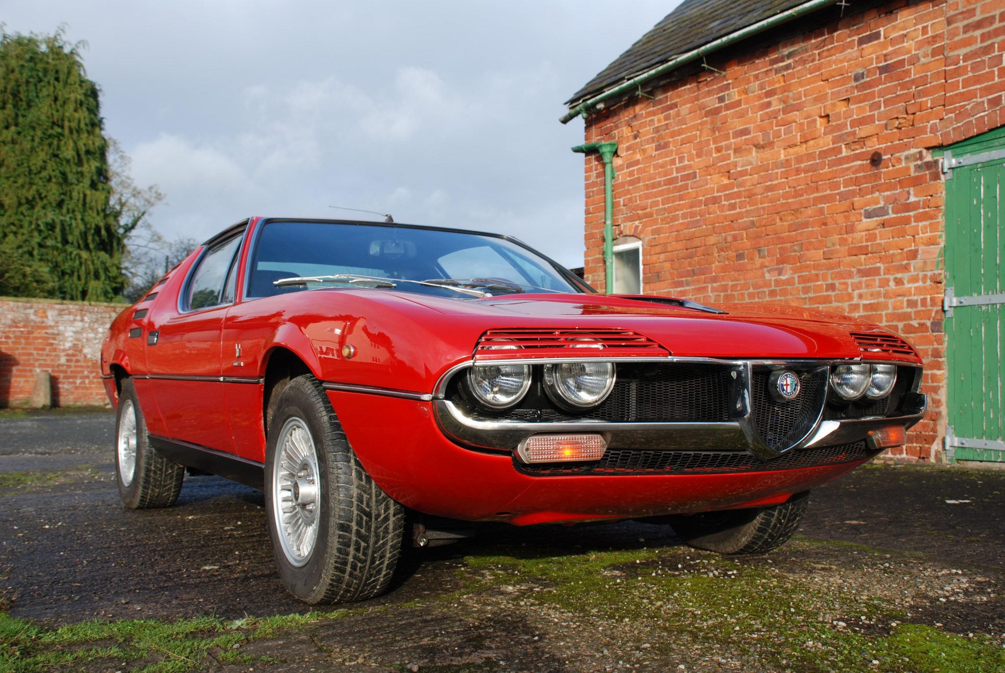 Alfa Romeo Montreal 