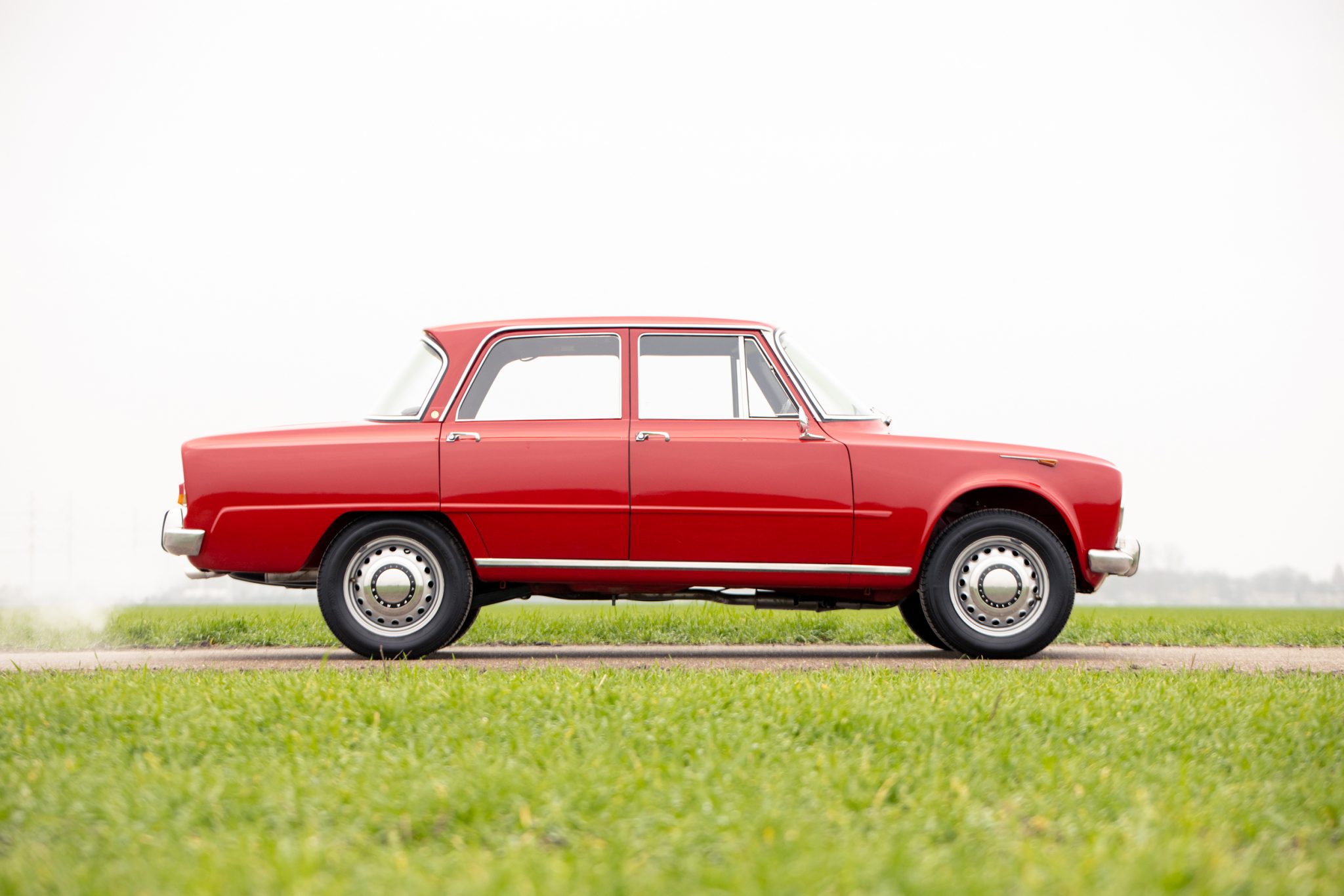 Alfa Romeo 105 Series Sedan 