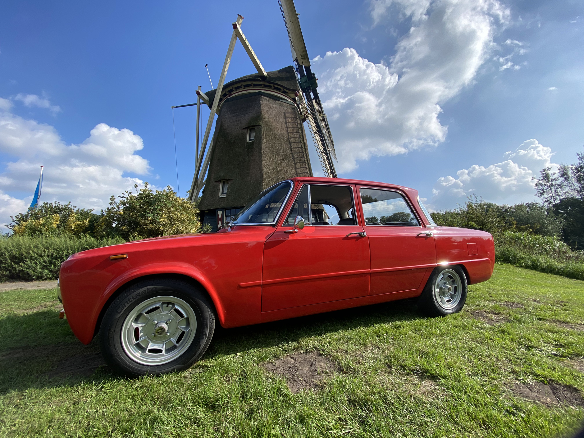Alfa Romeo 105 Series Sedan 