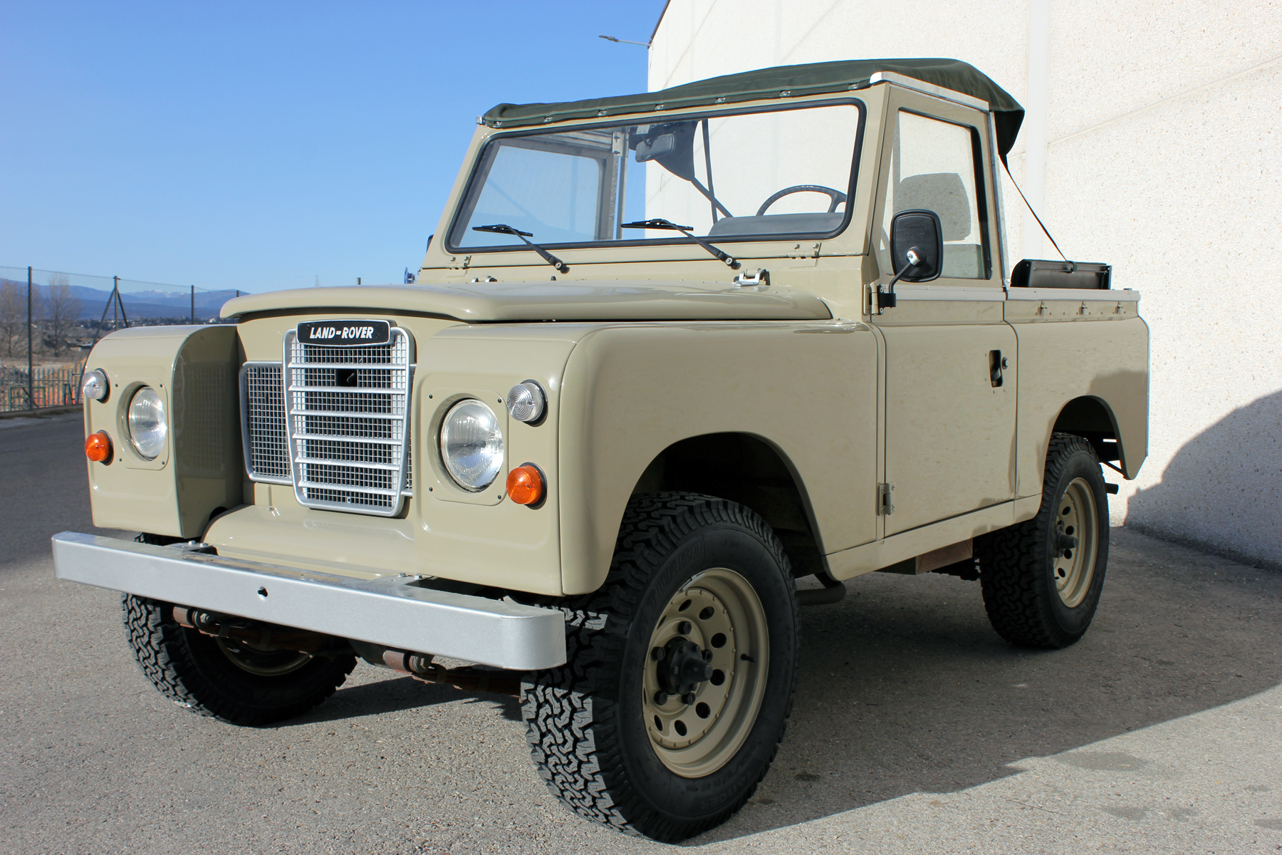 Land Rover Series 88 