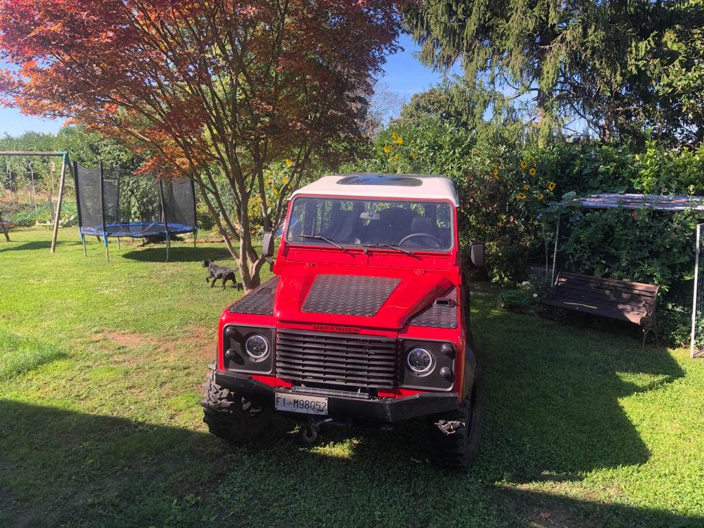 Land Rover 90 / Defender 90 (Euro Spec) 