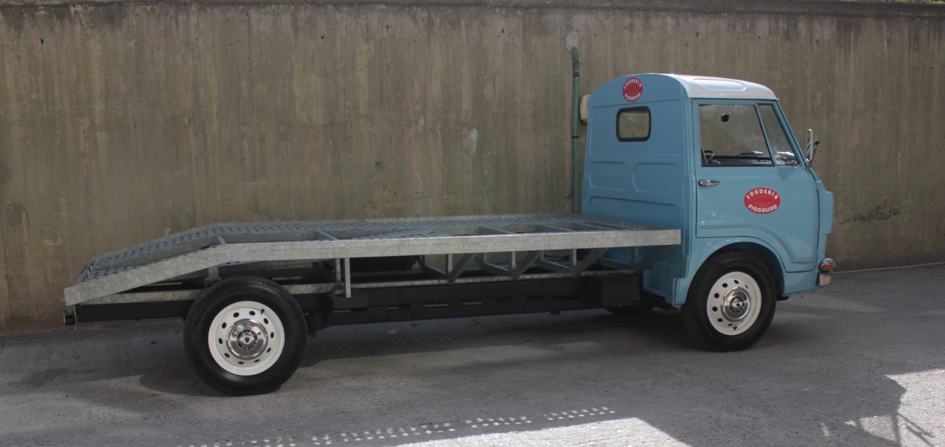 Alfa Romeo A12 Car Hauler 