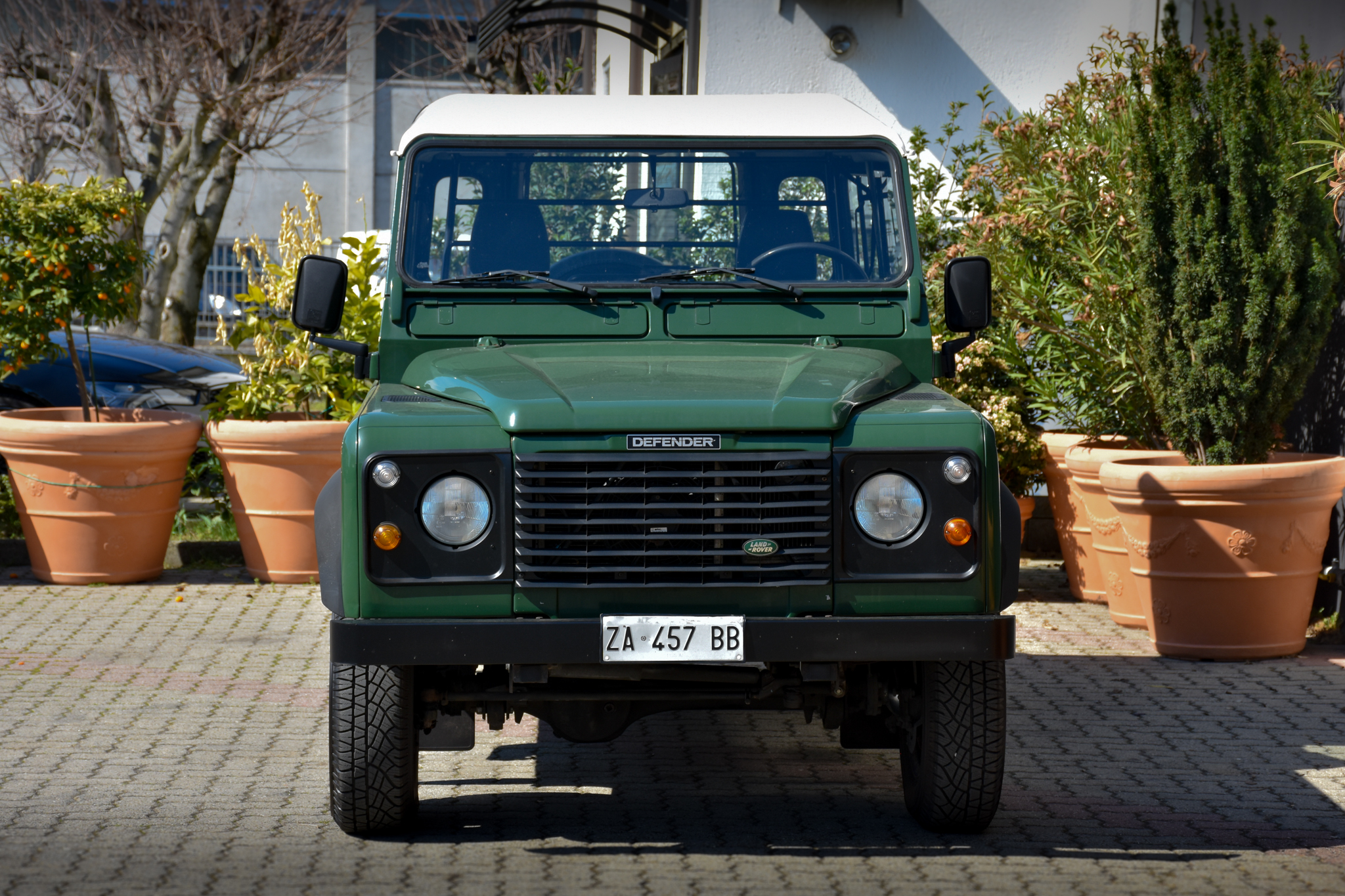 Land Rover 90 / Defender 90 (Euro Spec) 