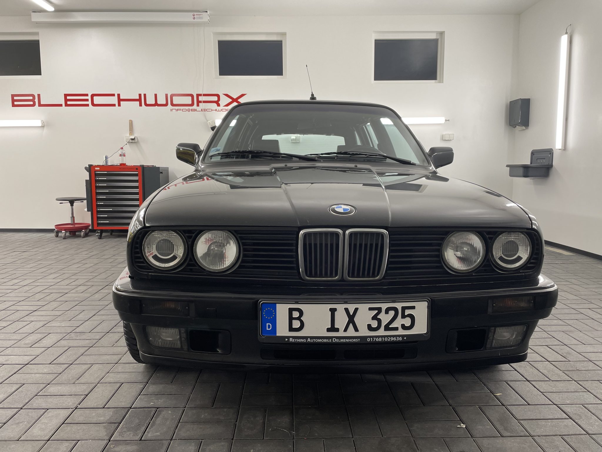 BMW E30 3-Series Touring 