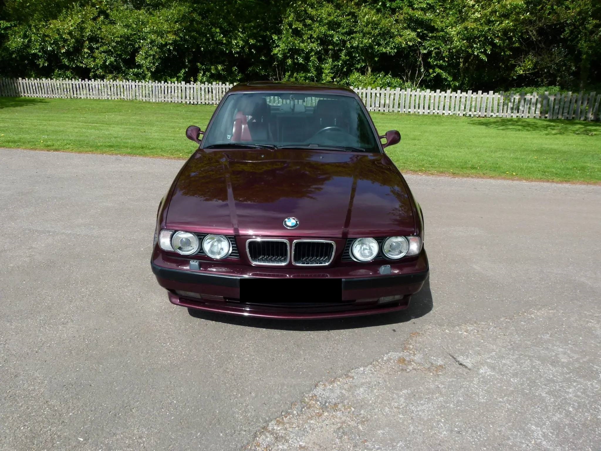 BMW E34 M5