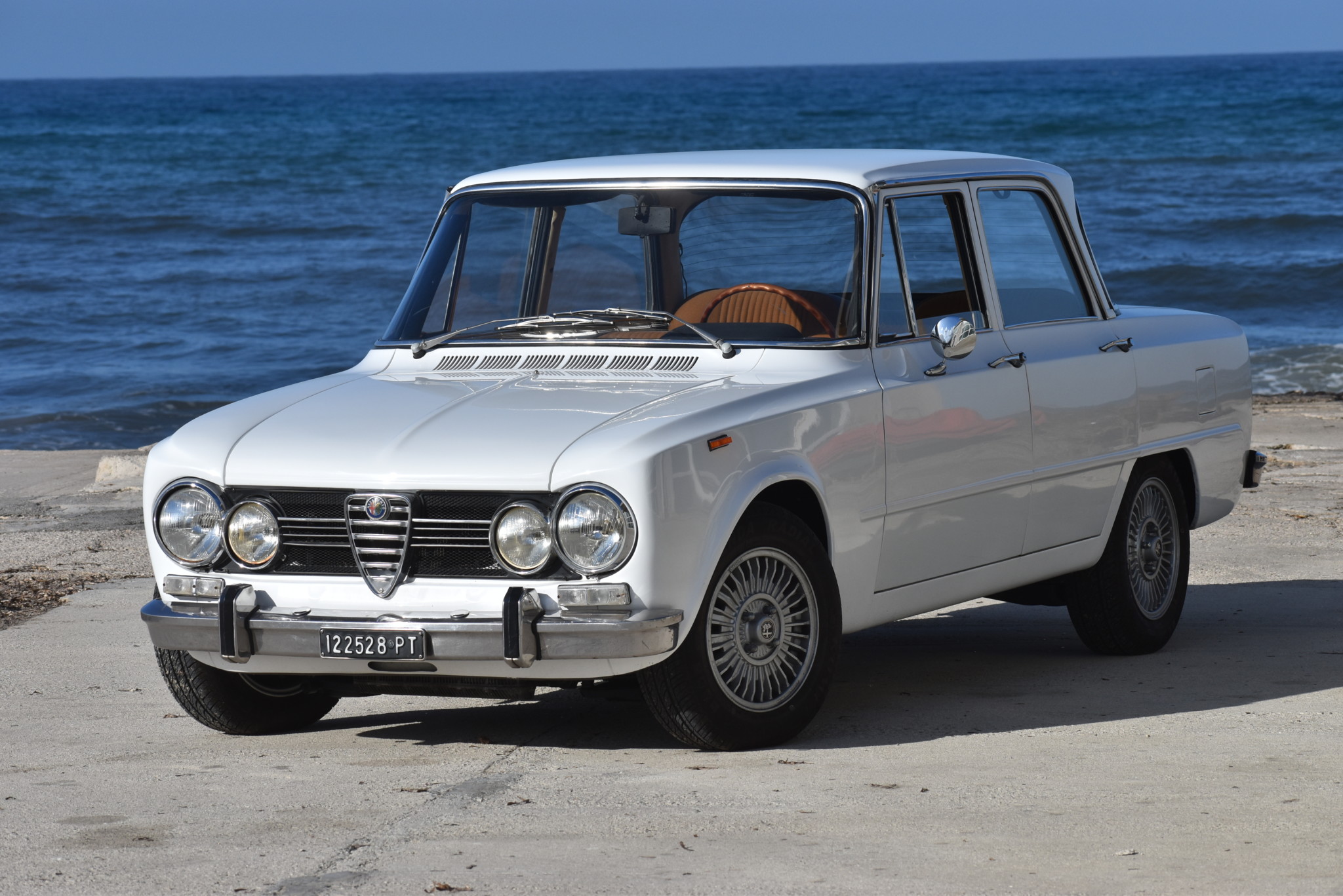 Alfa Romeo 105 Series Sedan 